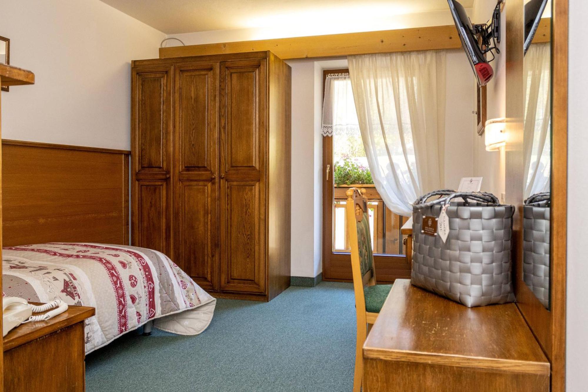 Wellness Hotel Dolomia Soraga Εξωτερικό φωτογραφία
