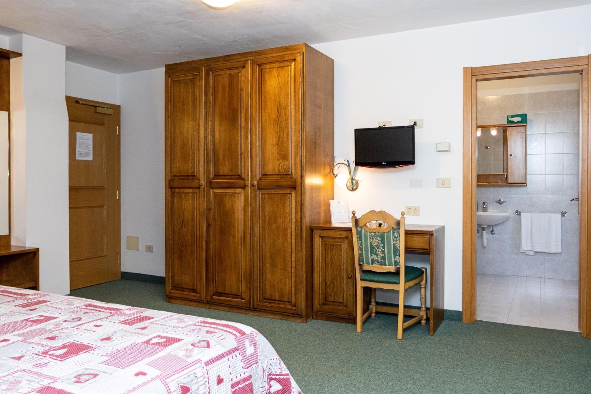 Wellness Hotel Dolomia Soraga Εξωτερικό φωτογραφία